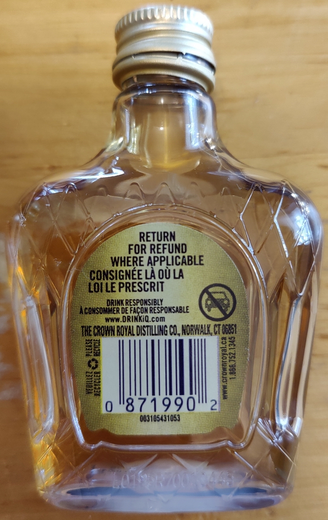 Crown Royal Fine De Luxe - Bottle Back